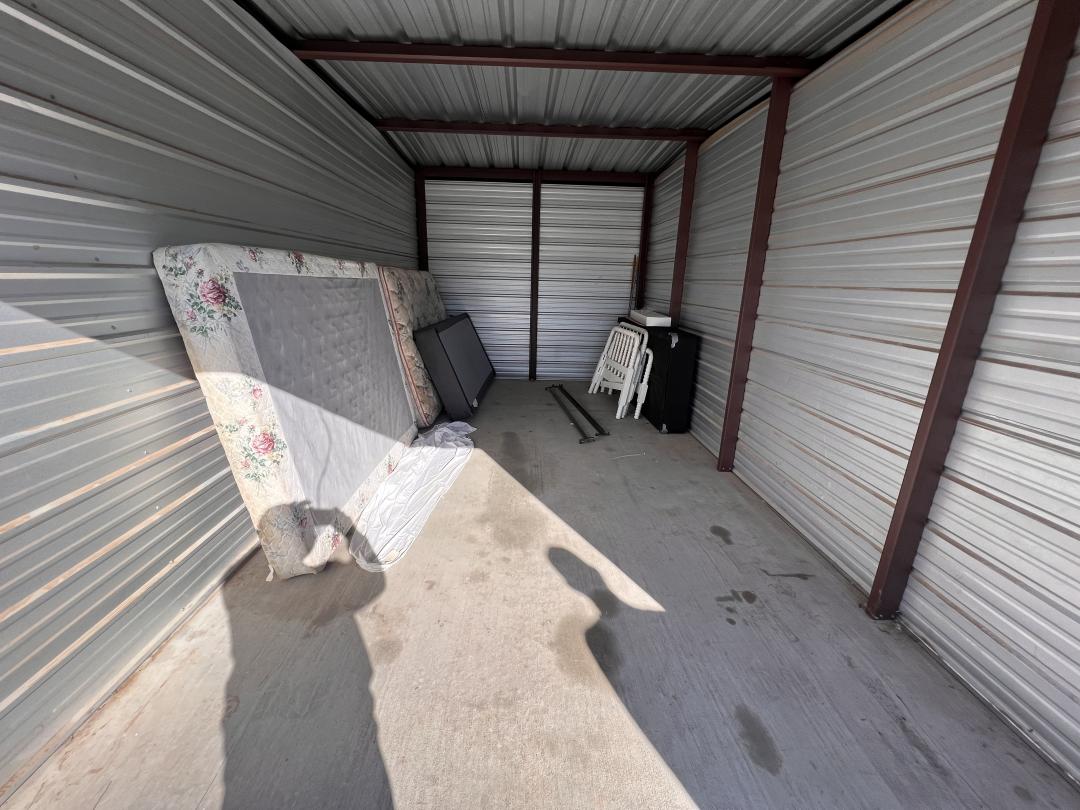 Storage Unit Auction in El Reno, OK at Country Club Storage ends on 5th
